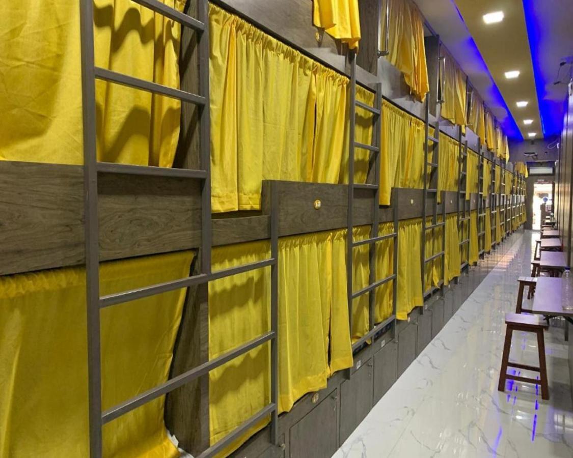 Neenava Dormitory Βομβάη Εξωτερικό φωτογραφία