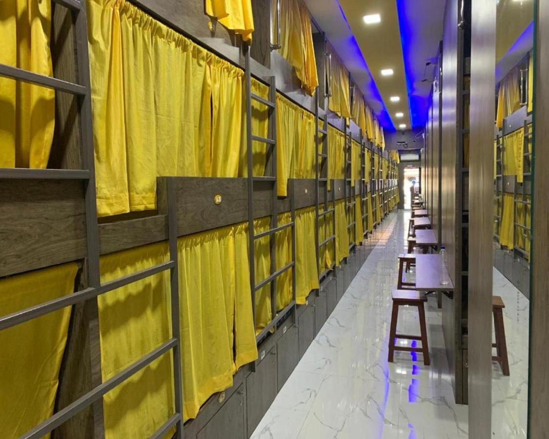Neenava Dormitory Βομβάη Εξωτερικό φωτογραφία